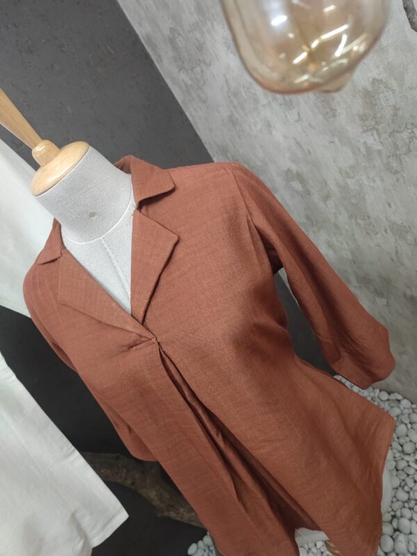 Short kurti with beautiful coat style pattern | Jenrobe - Image 3