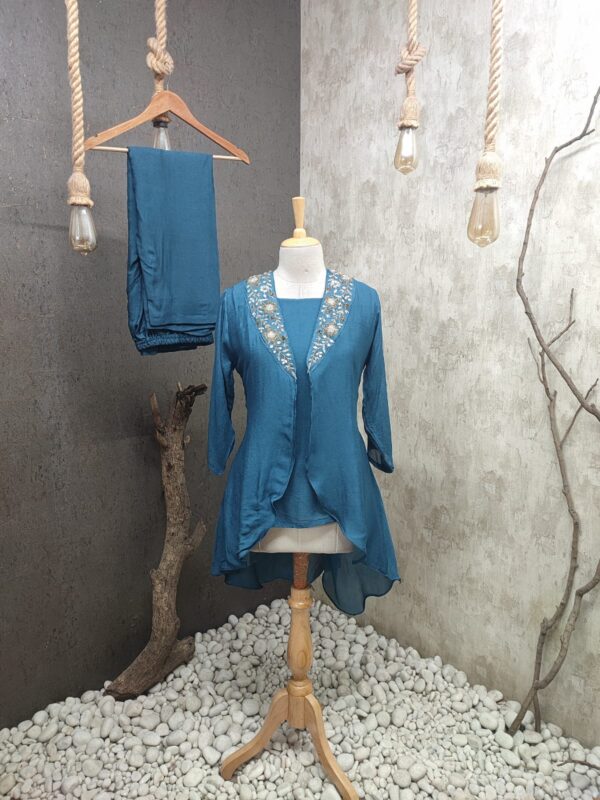 Pure Habutai Viscose Indo-western 3 Piece Set | Jenrobe - Image 8