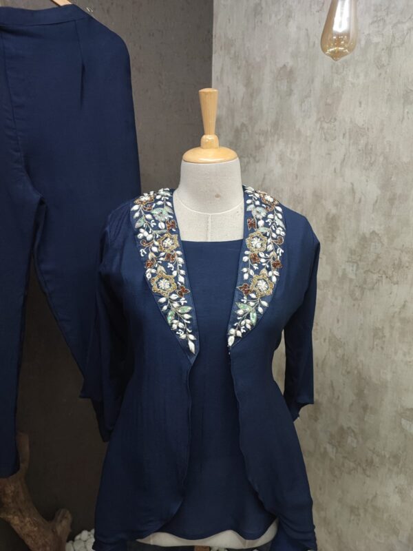 Pure Habutai Viscose Indo-western 3 Piece Set | Jenrobe - Image 4