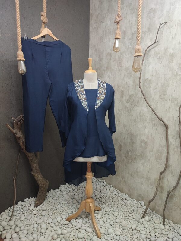 Pure Habutai Viscose Indo-western 3 Piece Set | Jenrobe - Image 2