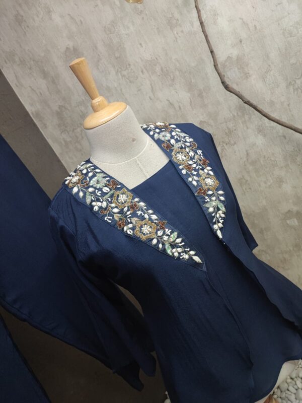 Pure Habutai Viscose Indo-western 3 Piece Set | Jenrobe - Image 3